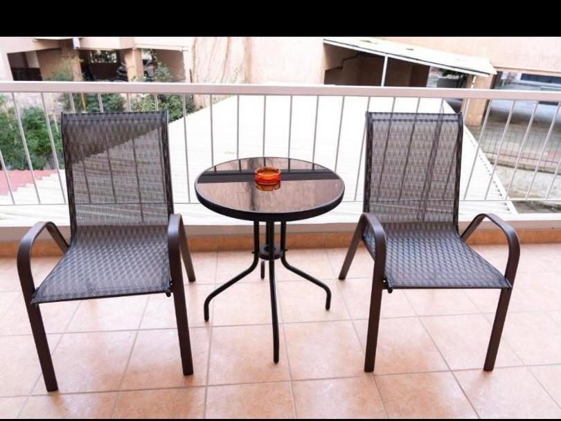 Central Appartment 2 With Parking Larissa Esterno foto